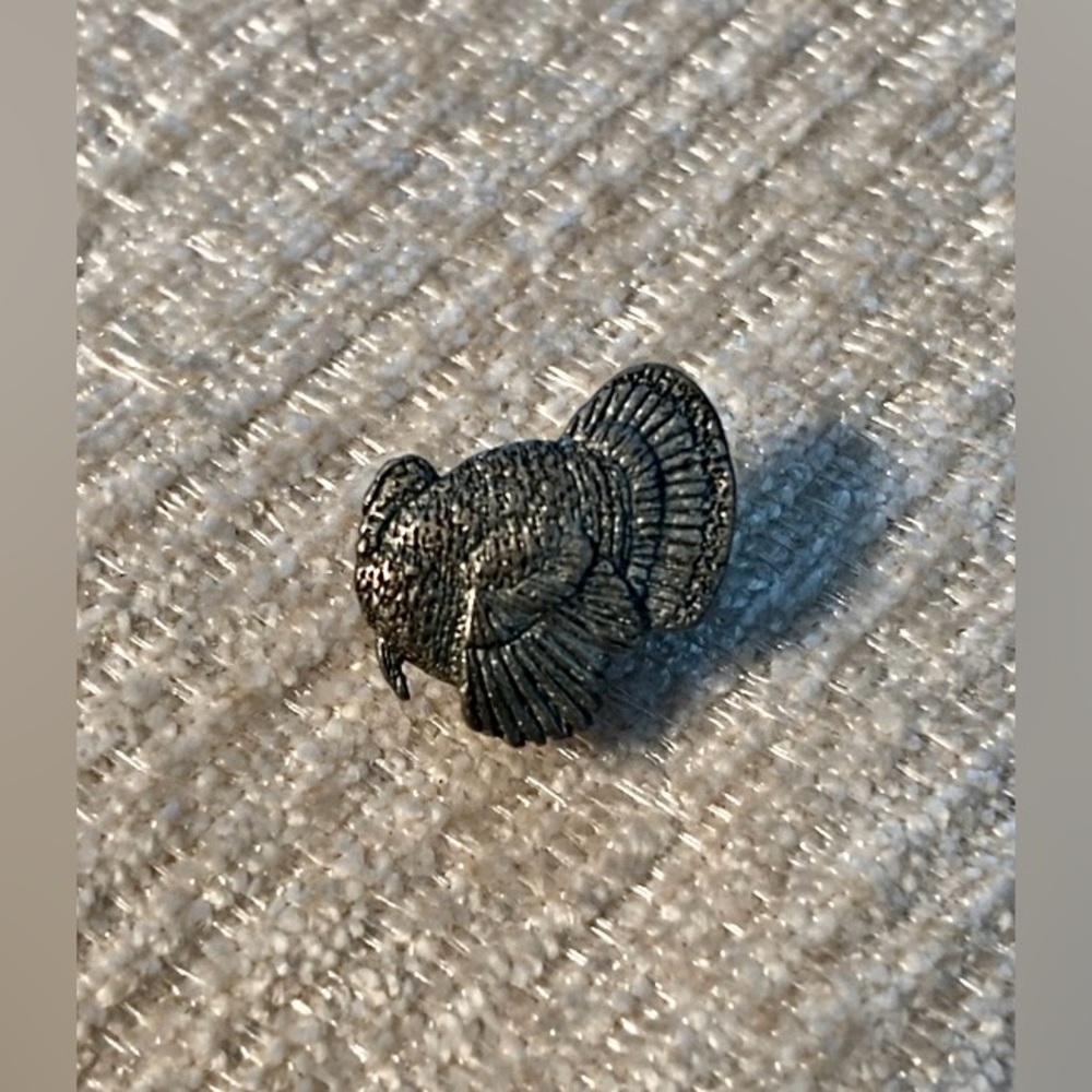 Pewter Mini Turkey Pin Hat Pin Brooch Sign GG Harris 1994